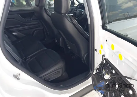 2022 Lincoln Corsair Standard z USA, uszkodzony, nr VIN 5LMCJ1C97NUL08401